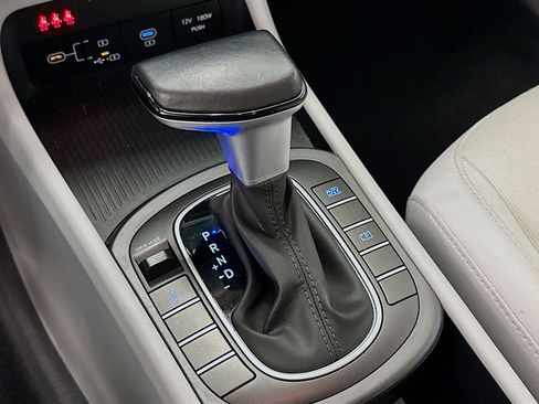 Used 2025 Hyundai Kona SEL image 24