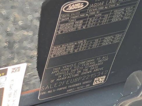 Used 2023 Land Rover Defender 130 X-Dynamic SE image 23