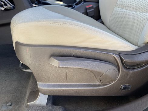 Used 2017 Hyundai Santa Fe Sport FWD image 21
