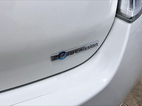 Used 2015 Nissan Leaf S w/ Charge Package FWD image 9