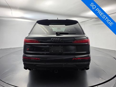 Used 2023 Audi SQ7 Prestige AWD/4WD image 5