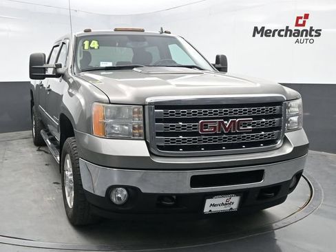 Used 2014 GMC Sierra 2500 SLE w/ SLE Preferred Package AWD/4WD image 1