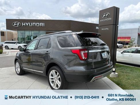 Used 2017 Ford Explorer XLT w/ Equipment Group 202A AWD/4WD image 14
