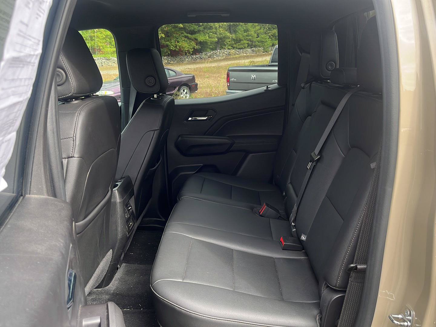 Used 2023 GMC Canyon Elevation w/ LPO, Sports Bar Package AWD/4WD image 12