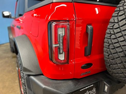 Used 2022 Ford Bronco Wildtrak AWD/4WD image 7
