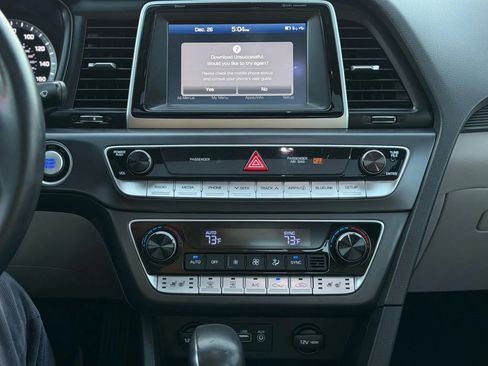 Used 2018 Hyundai Sonata Limited image 36