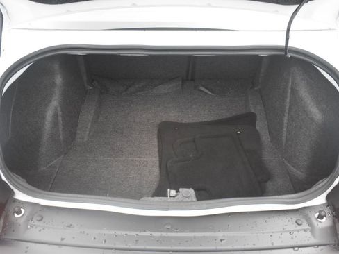 Used 2023 Dodge Challenger SXT image 28