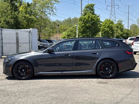 Used 2026 BMW M5 Touring AWD/4WD image 11