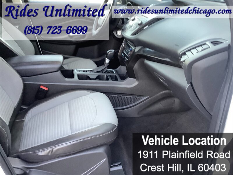 Used 2017 Ford Escape SE w/ SE Sport Appearance Package FWD image 31