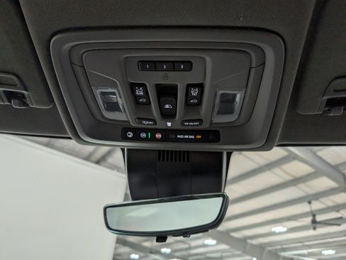 Used 2025 GMC Sierra 1500 Denali w/ Denali Reserve Package image 27