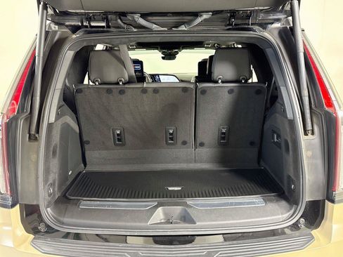 Used 2023 Cadillac Escalade V w/ LPO, ONYX Package AWD/4WD image 29