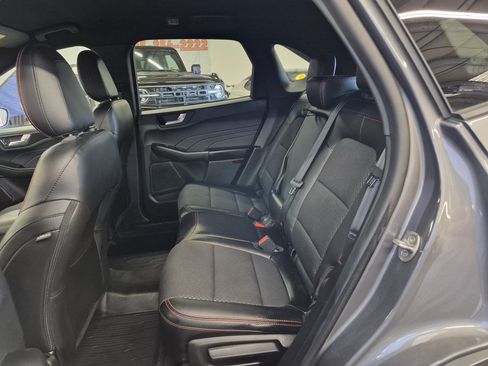 Used 2023 Ford Escape ST-Line w/ Equipment Group 301A FWD image 16