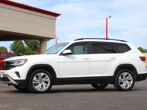 Used 2023 Volkswagen Atlas SE AWD/4WD image 6