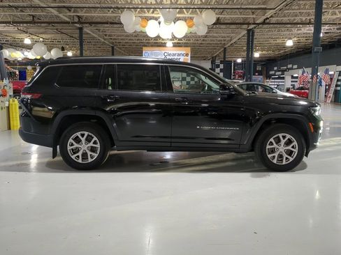 Used 2022 Jeep Grand Cherokee L Limited image 6