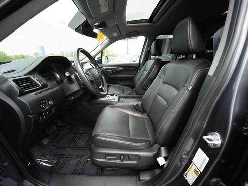 Certified 2023 Honda Ridgeline RTL image 9