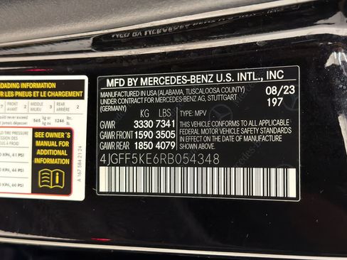 Used 2024 Mercedes-Benz GLS 450 4MATIC image 25