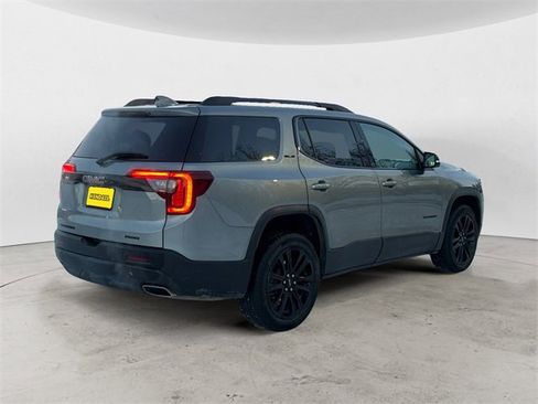 Used 2023 GMC Acadia SLE w/ Driver Convenience Package image 5
