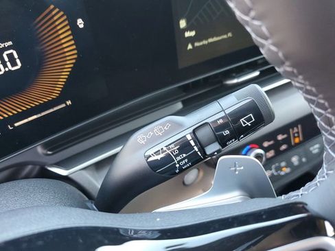 New 2026 Kia Carnival EX FWD image 23