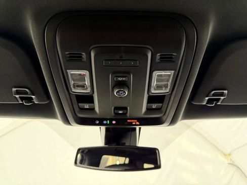 Used 2021 Chevrolet Tahoe Z71 image 42