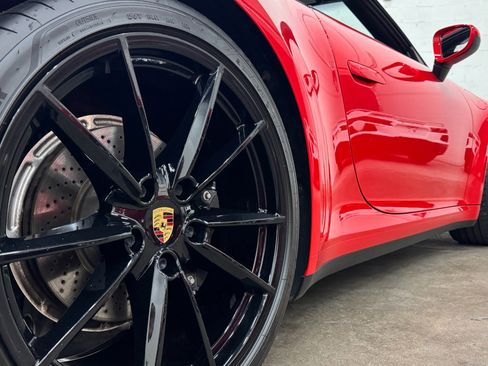 Used 2022 Porsche 911 Carrera image 7