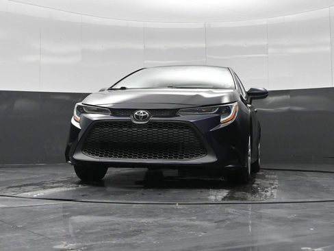Used 2021 Toyota Corolla LE image 20