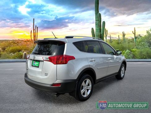 Used 2014 Toyota RAV4 XLE AWD/4WD image 9