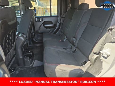 Used 2021 Jeep Gladiator Rubicon w/ Cold Weather Group image 19