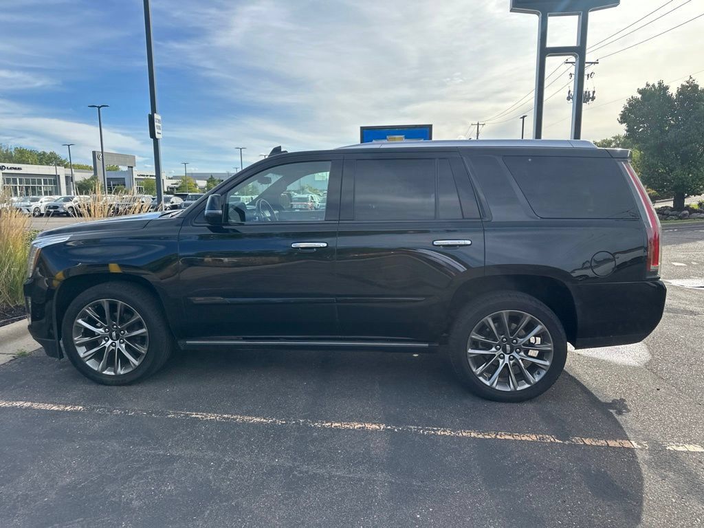 Used 2020 Cadillac Escalade Platinum w/ Escalade Sport Edition AWD/4WD image 23