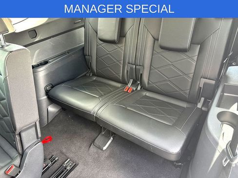 Certified 2026 Volkswagen Atlas SE FWD image 27