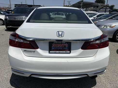 Used 2016 Honda Accord LX image 4