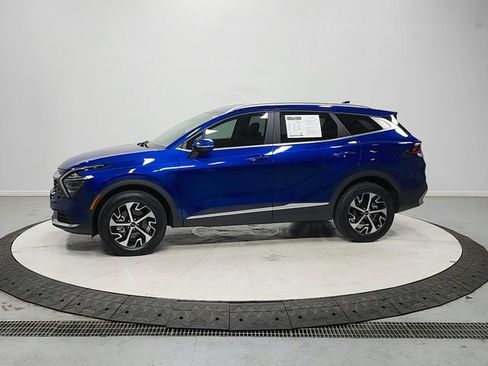 Used 2024 Kia Sportage EX AWD/4WD image 4