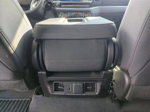 Used 2023 Chevrolet Silverado 1500 LT image 20