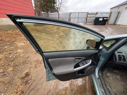 Used 2013 Toyota Prius Two image 22