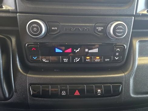 Used 2025 RAM ProMaster 2500 FWD image 15