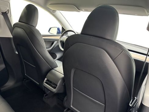 Used 2023 Tesla Model Y Long Range AWD/4WD image 40