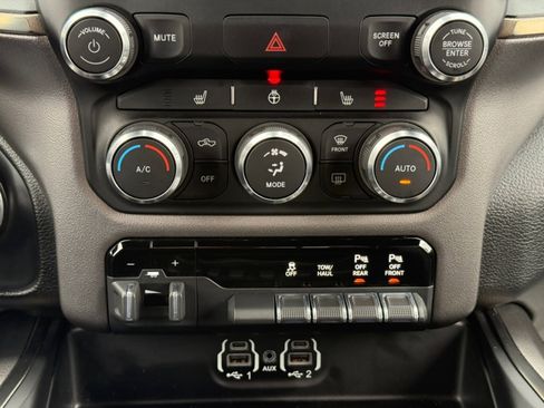 Used 2020 RAM 1500 Sport w/ Level 2 Equipment Goup w/2_L image 28