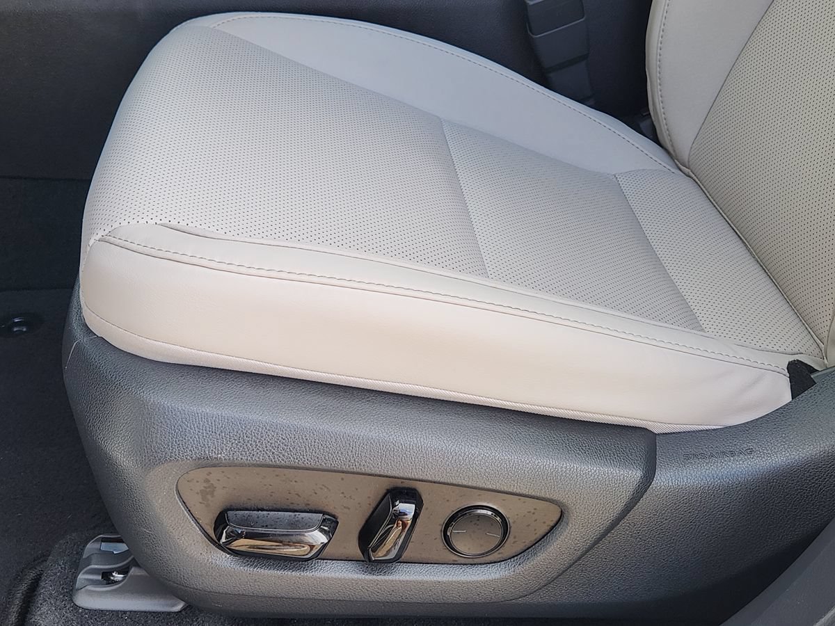 Used 2023 Lexus RX 350 Premium w/ Cold Area Package FWD image 44