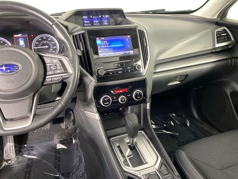 Used 2020 Subaru Forester Premium image 28