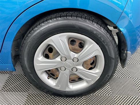 Used 2020 Chevrolet Spark LS image 32