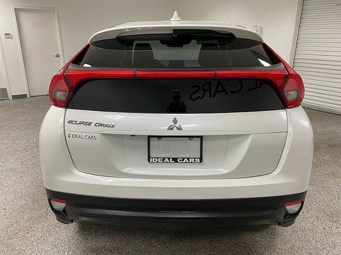 Used 2020 Mitsubishi Eclipse Cross LE image 6