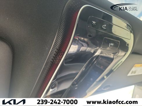 Used 2024 Mercedes-Benz CLE 300 4MATIC Coupe image 23