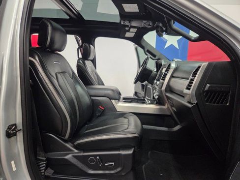 Used 2019 Ford F250 Platinum w/ Platinum Ultimate Package image 8