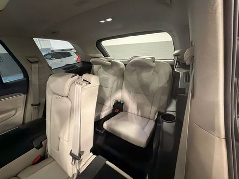 Used 2025 Volvo XC90 B6 Plus AWD/4WD image 15