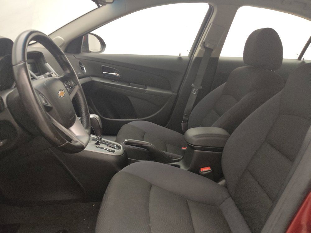Used 2014 Chevrolet Cruze LT FWD image 17