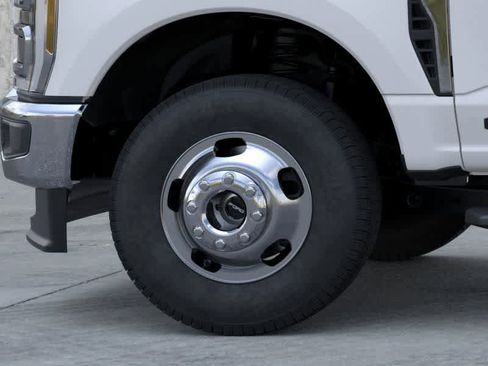 New 2026 Ford F350 Lariat image 19