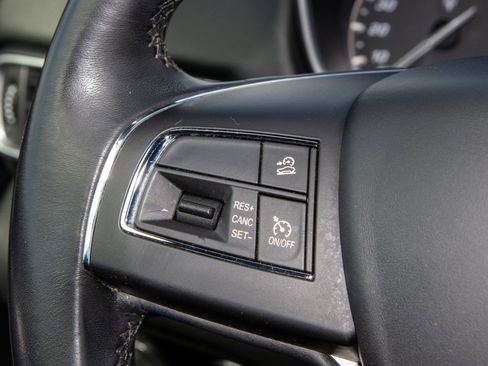 Used 2019 Maserati Levante image 28