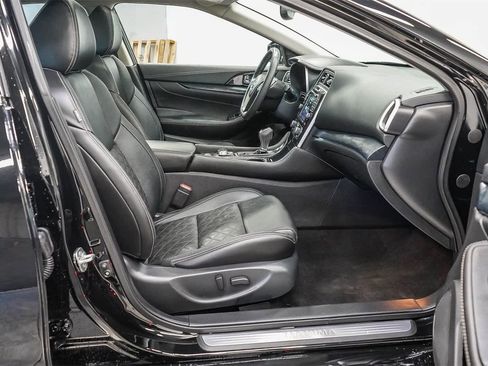 Used 2022 Nissan Maxima Platinum w/ Sport Mat Group image 17