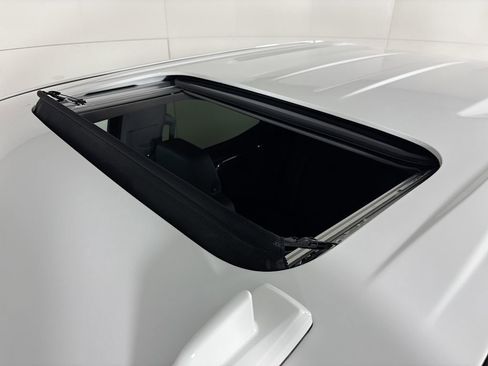 New 2026 GMC Sierra 1500 SLT w/ SLT Premium Plus Package image 22