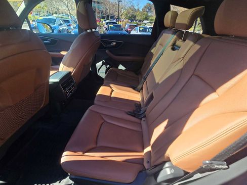 Used 2022 Audi Q7 3.0T Prestige w/ Prestige Package image 21