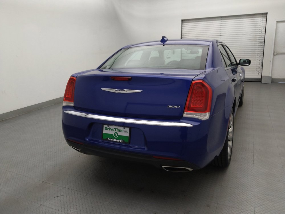 Used 2019 Chrysler 300 Limited RWD image 7